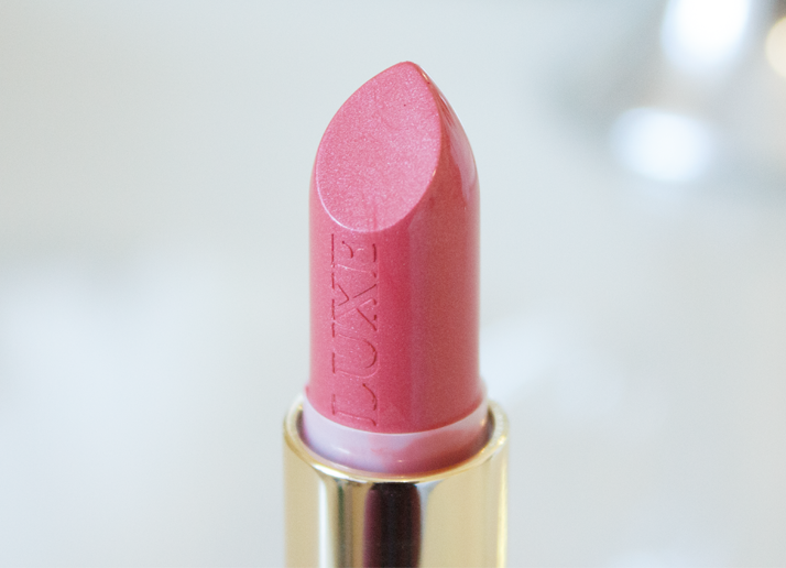 Avon Couture Creme Lipstick